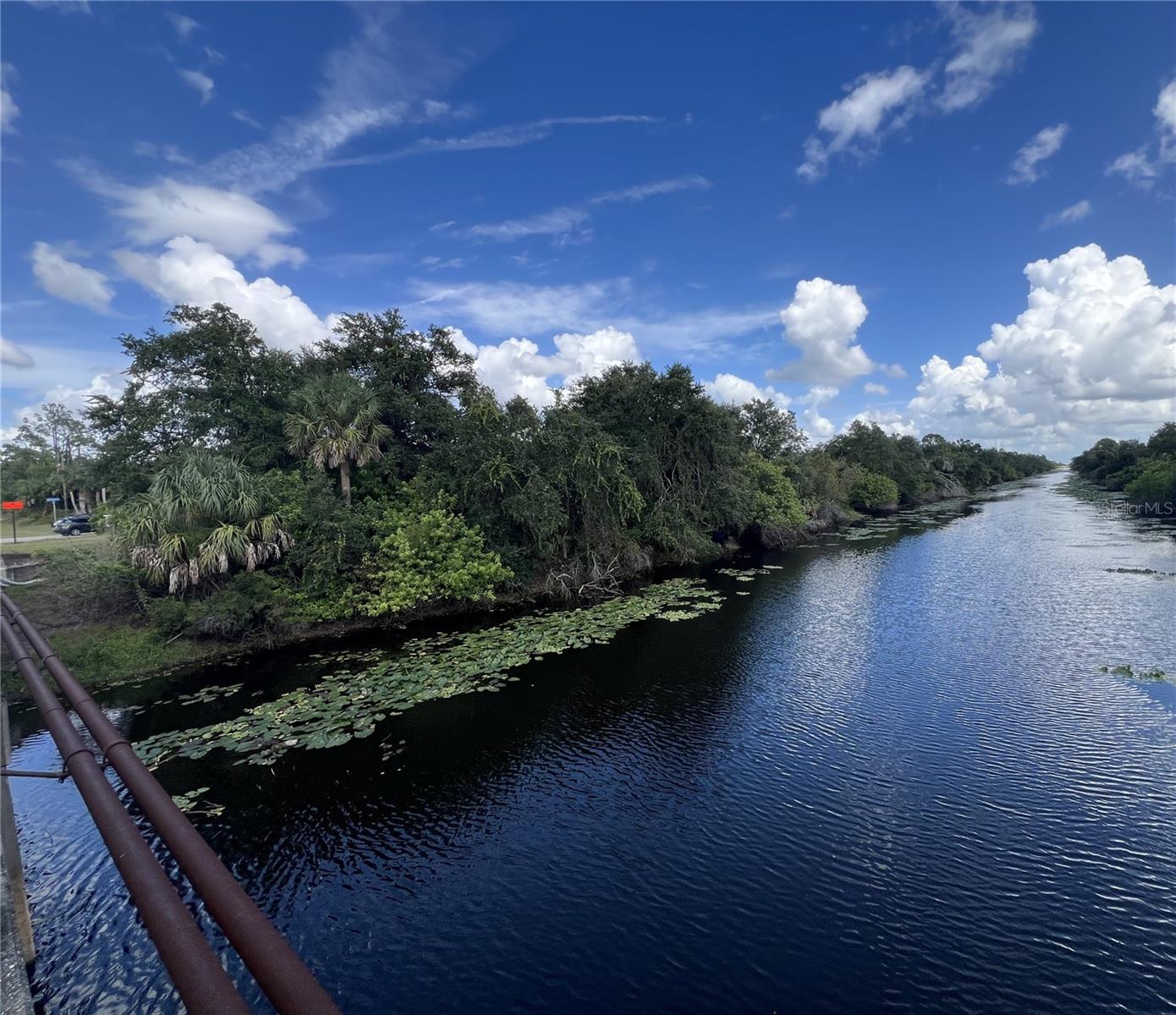 Raywood Ave, FL