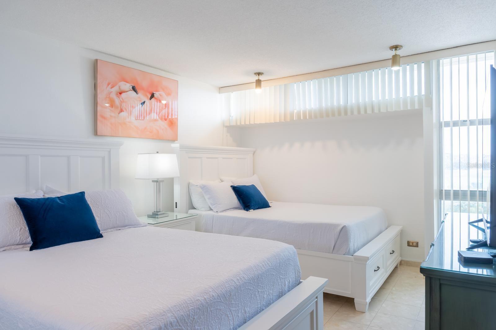 6165 Av, Isla Verde, PR