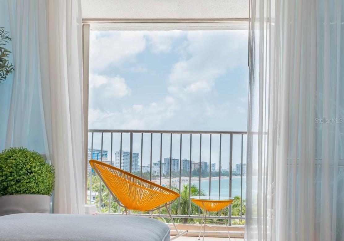 6165 Av, Isla Verde, PR