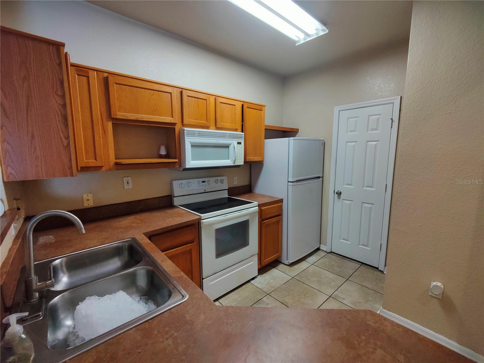 3737 Castle Pines Lane, FL