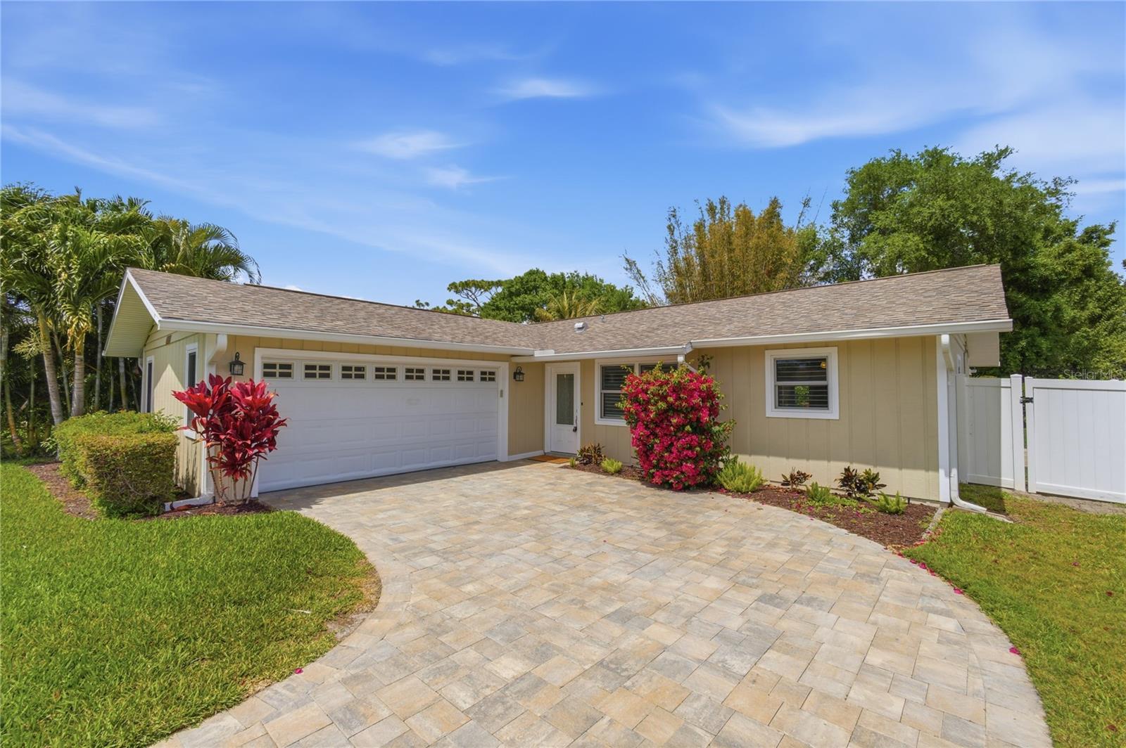 1450 Strada D Oro, FL
