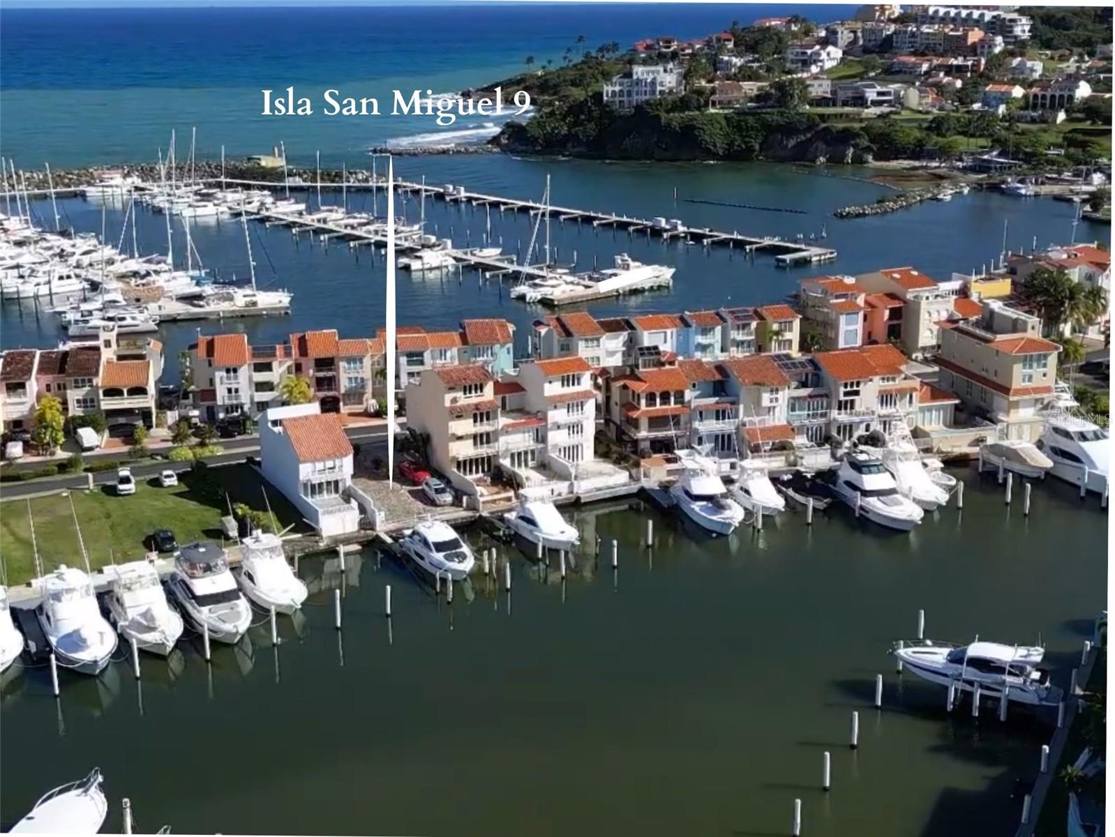 9 Isla San Miguel, PR