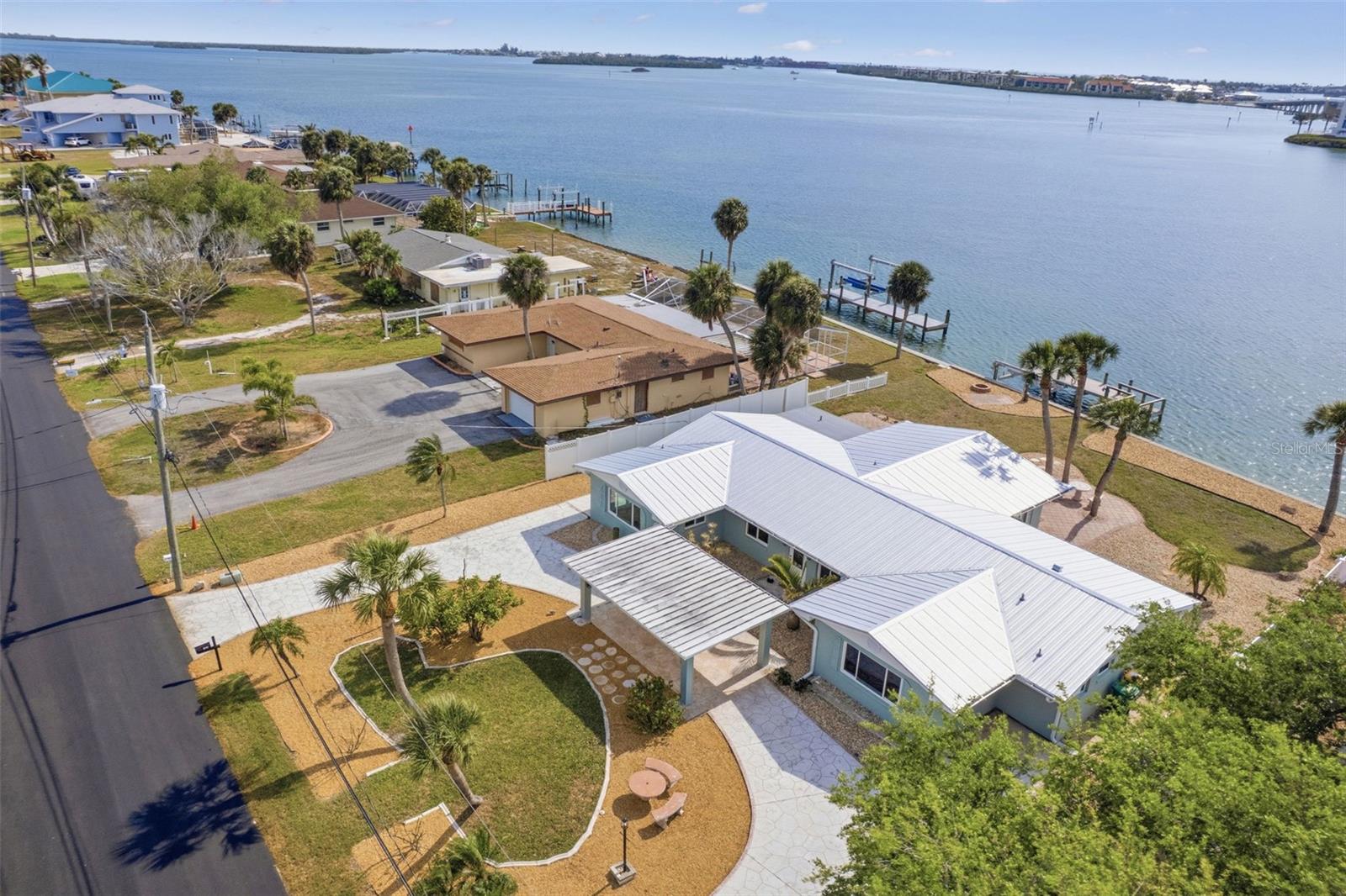 1424 Lemon Bay Dr, FL