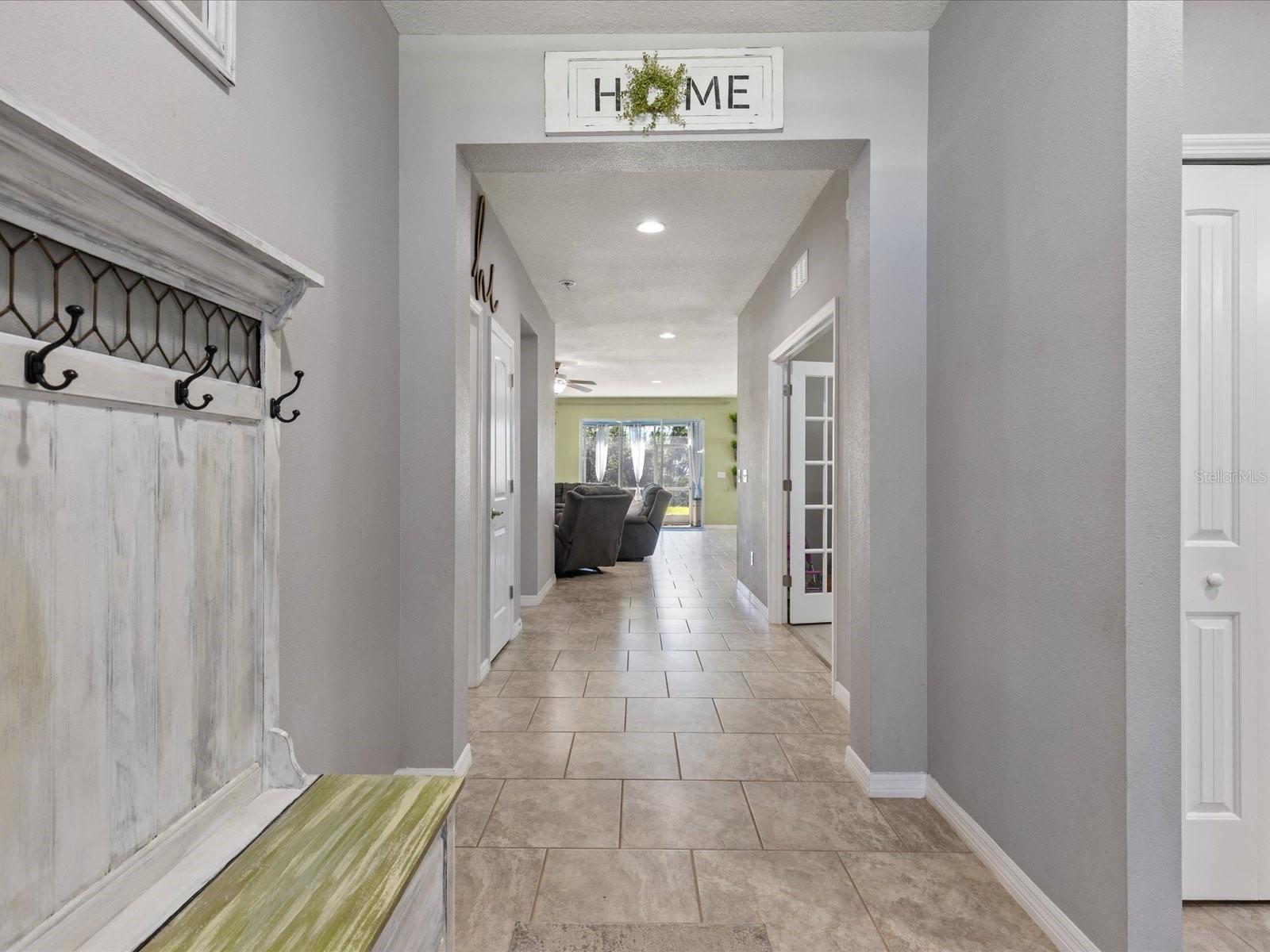 445 Bahama Grande Boulevard, FL