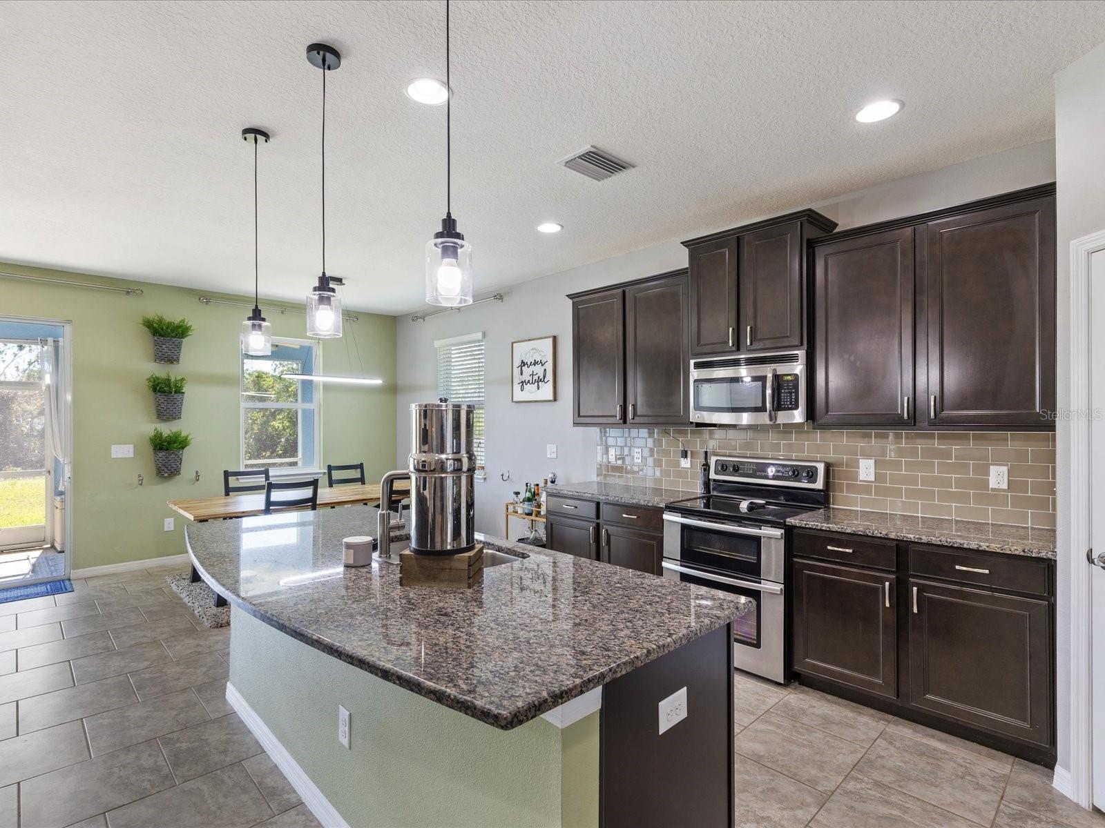 445 Bahama Grande Boulevard, FL