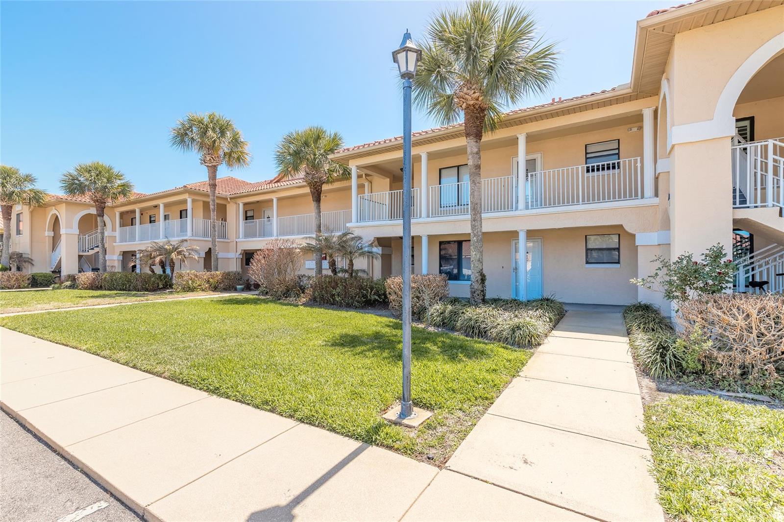 402 Bouchelle Dr #204, FL