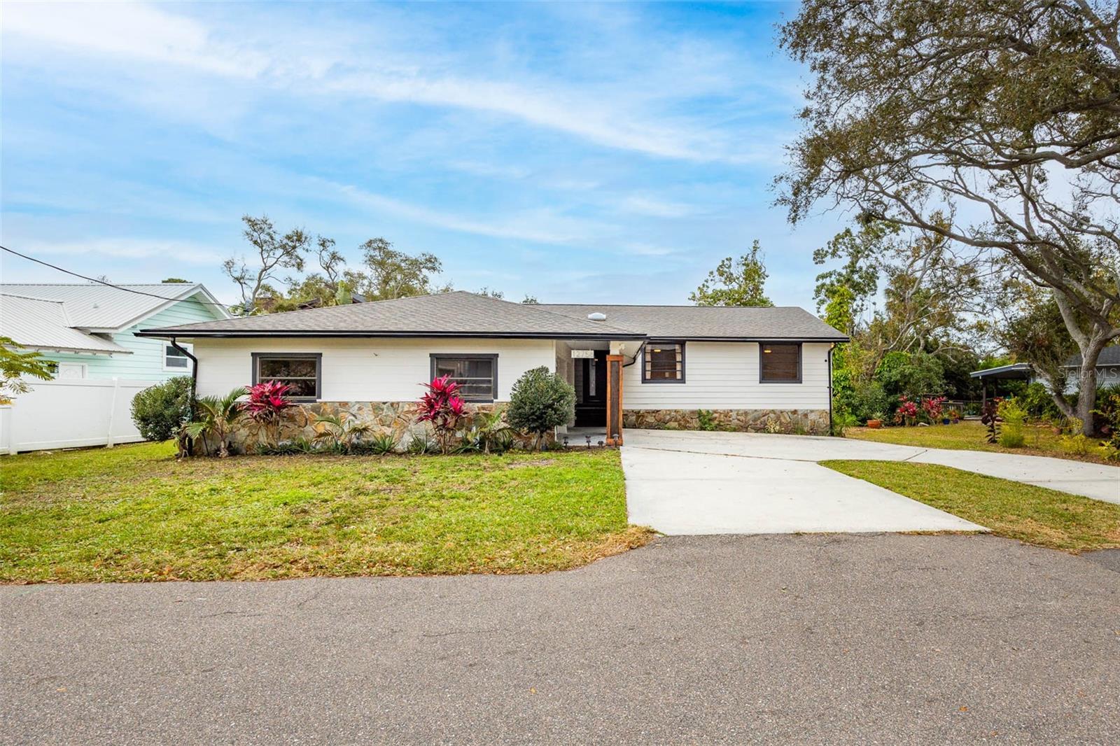 12756 Poinsettia Avenue, FL