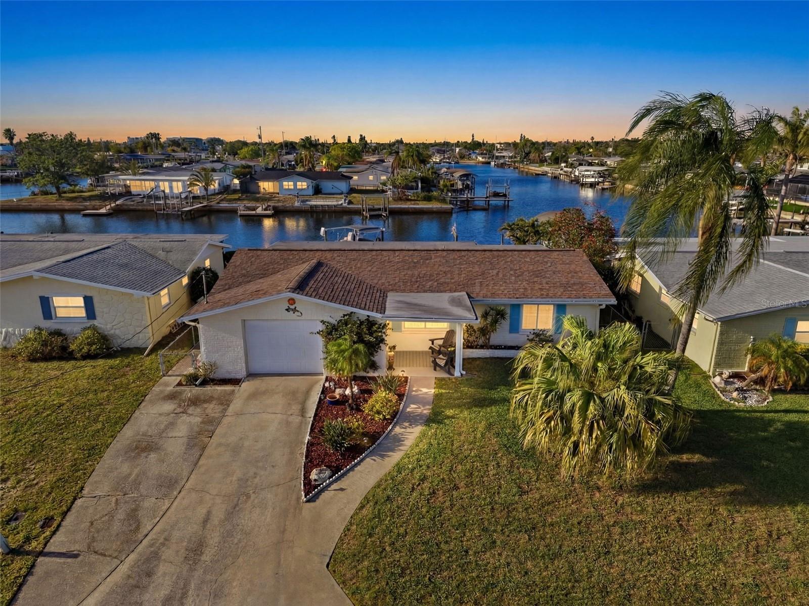 6521 Leeside Isle, FL