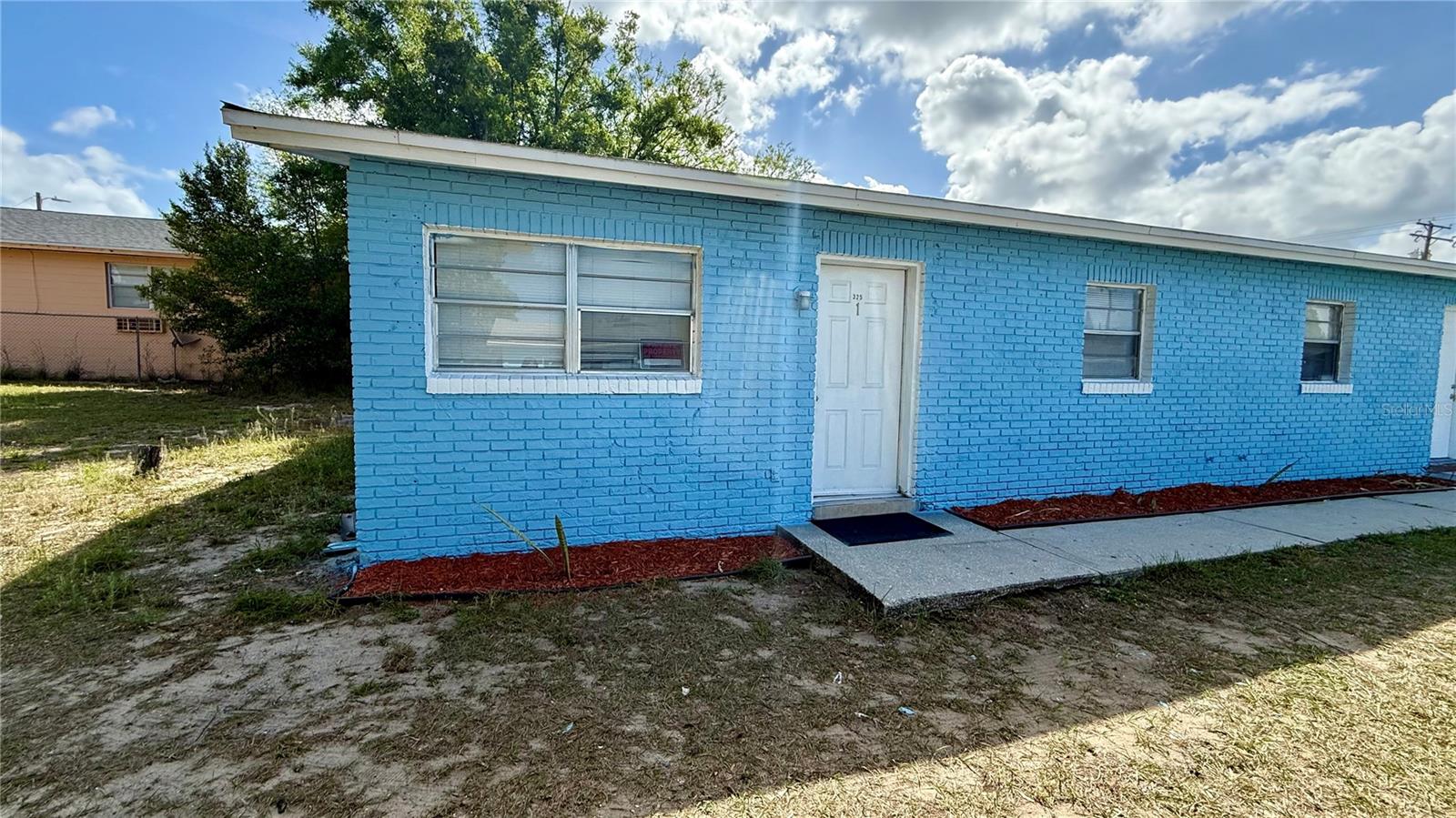 325 Pierce Street, FL