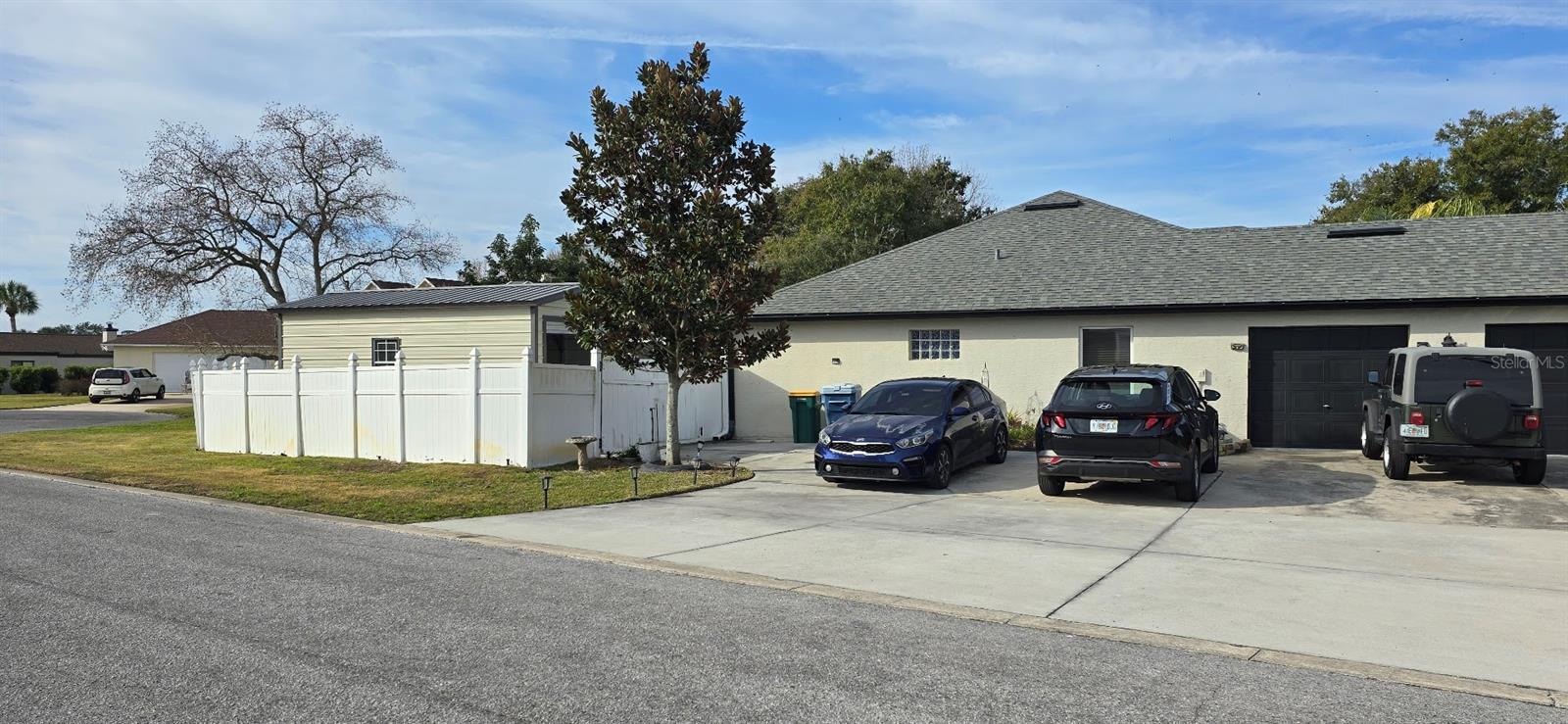 336 Lakecrest Drive, FL