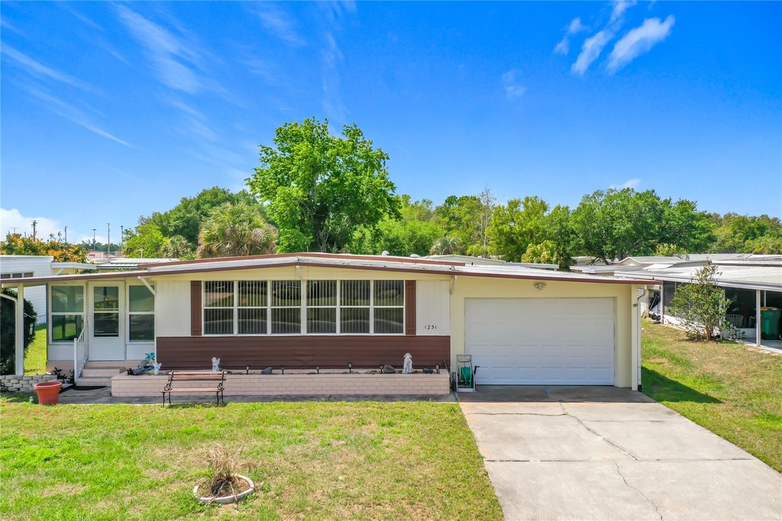 1231 Elkhart Cir, FL