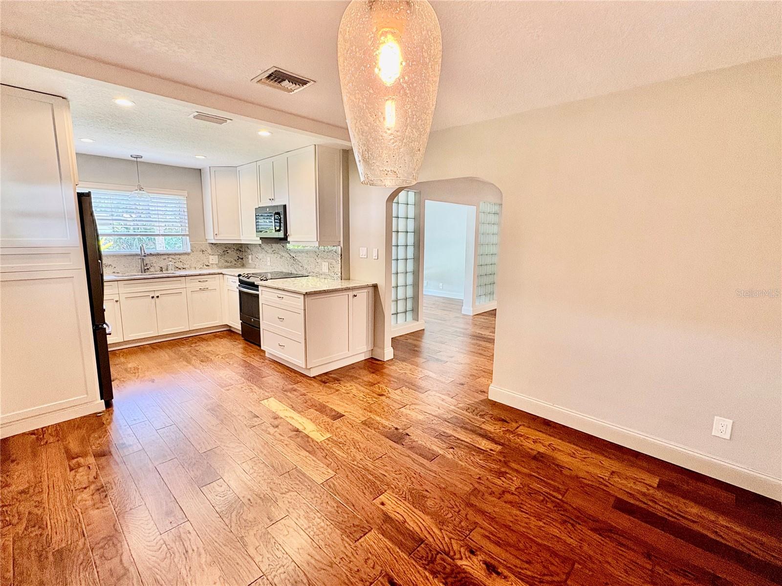 438 Lakeview Avenue, FL