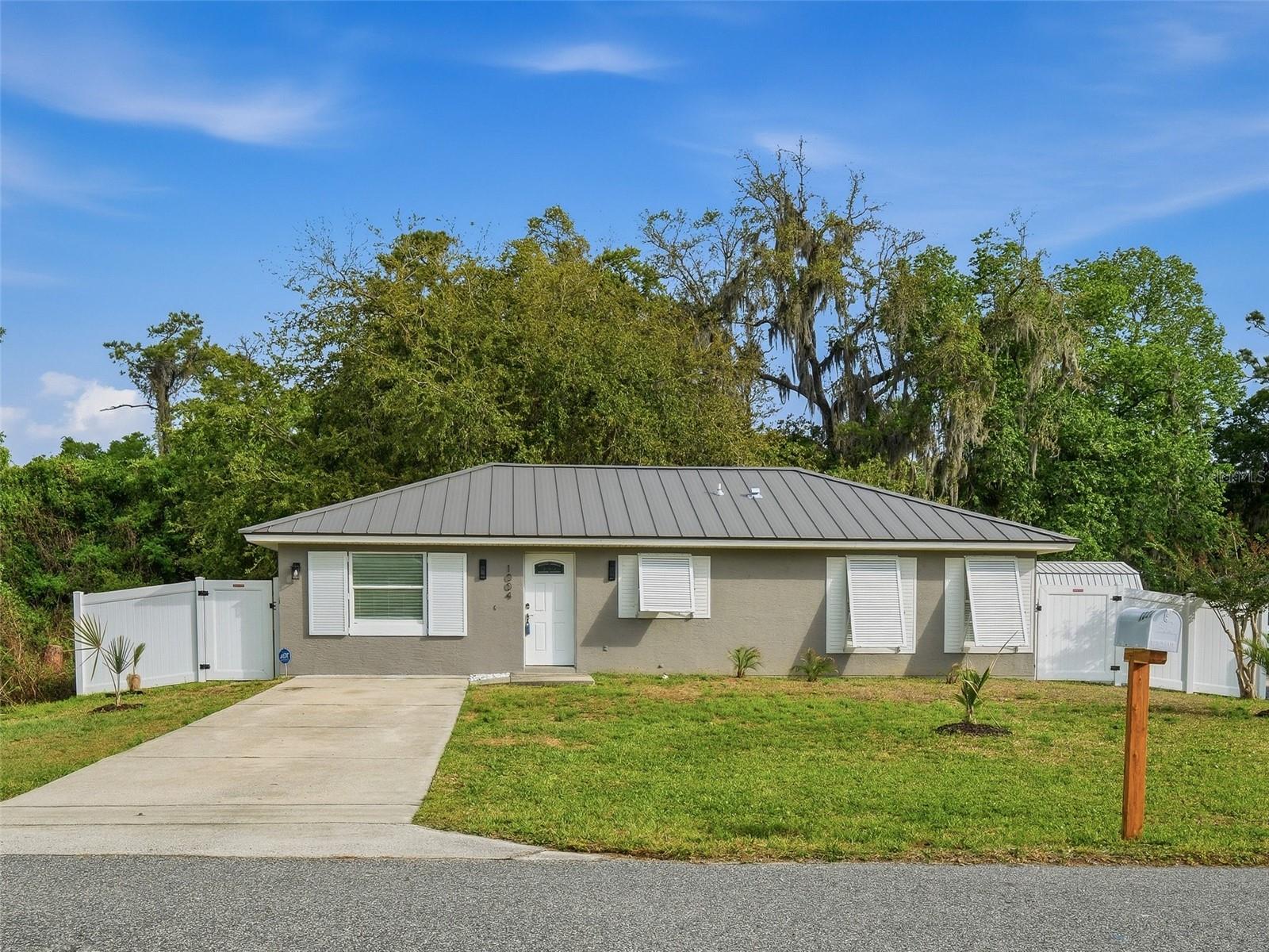 1004 7th Street, FL