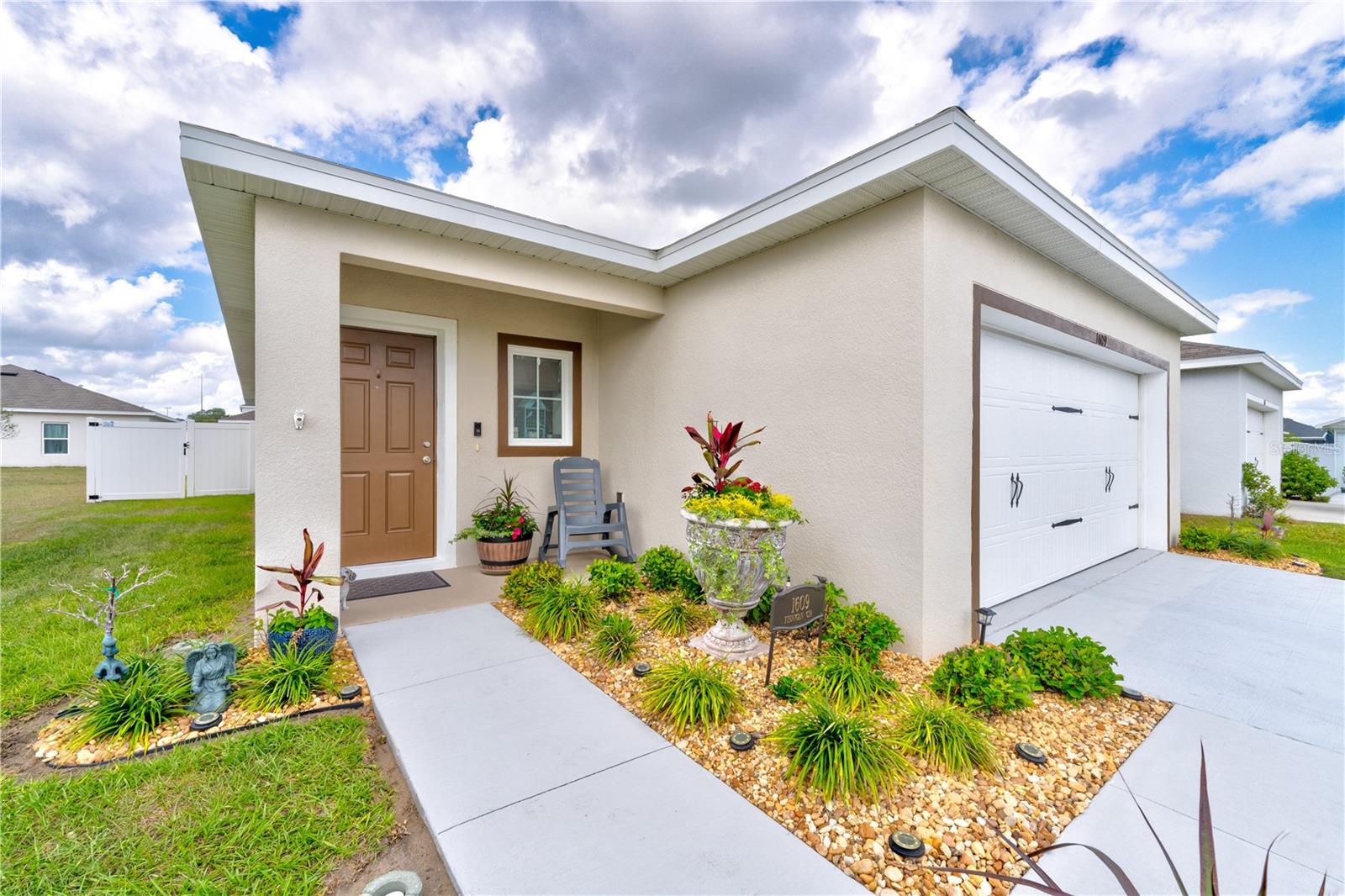 1609 Finnigan Circle, FL