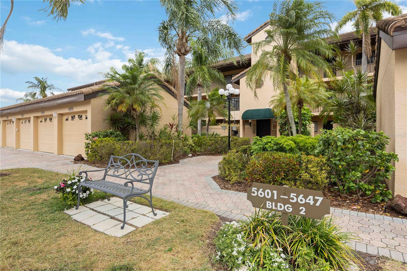 5627 Ashton Way, FL