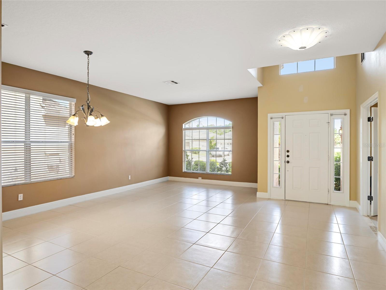 375 Brentwood Club Cove, FL