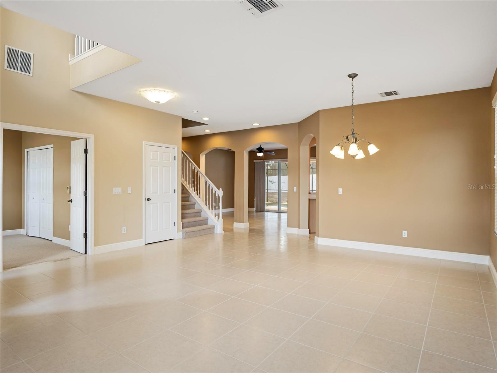 375 Brentwood Club Cove, FL