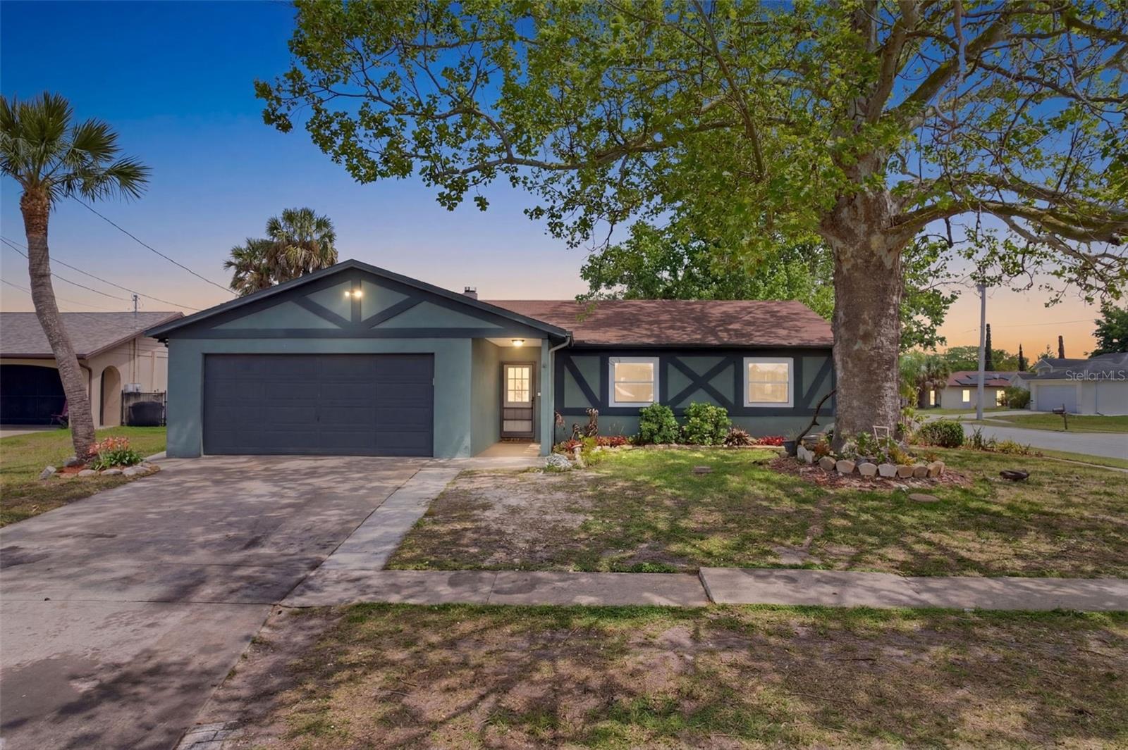 16026 Surrey Drive, FL