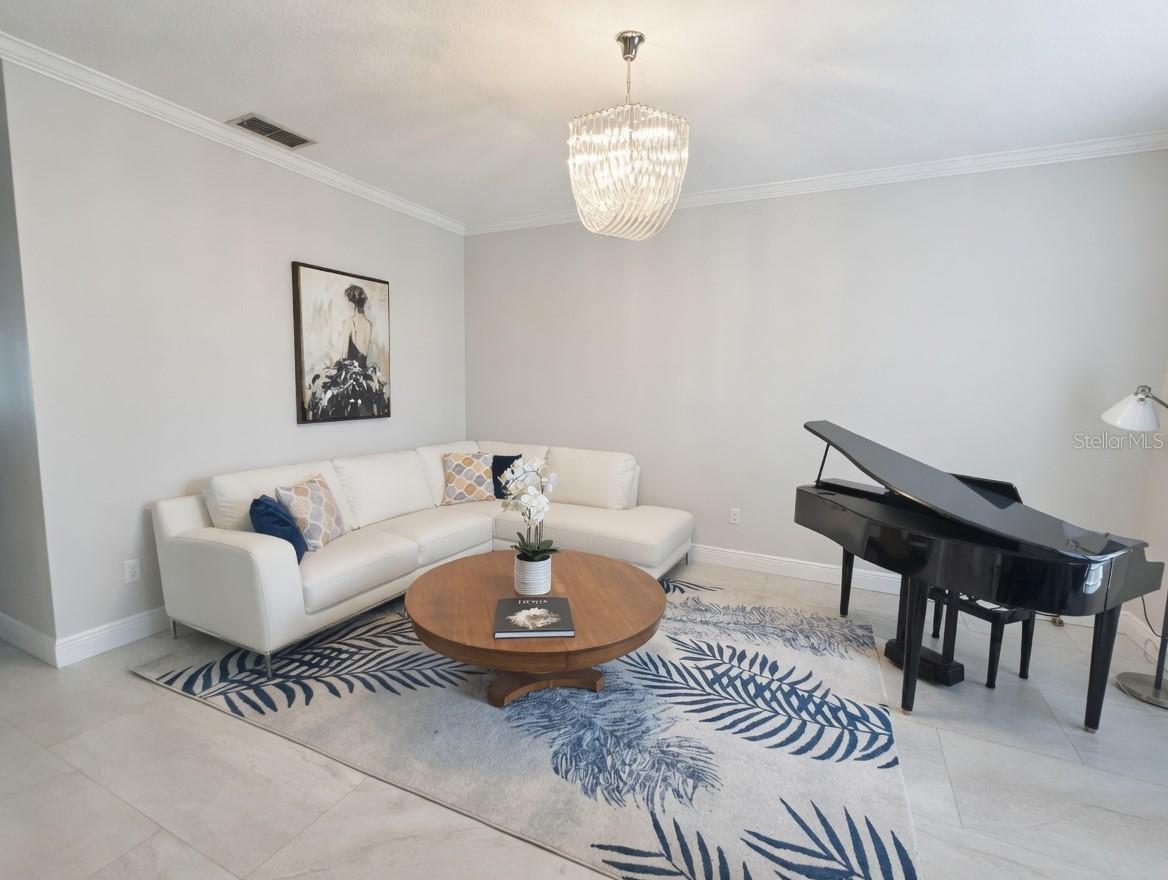 1151 Needlewood Loop, FL