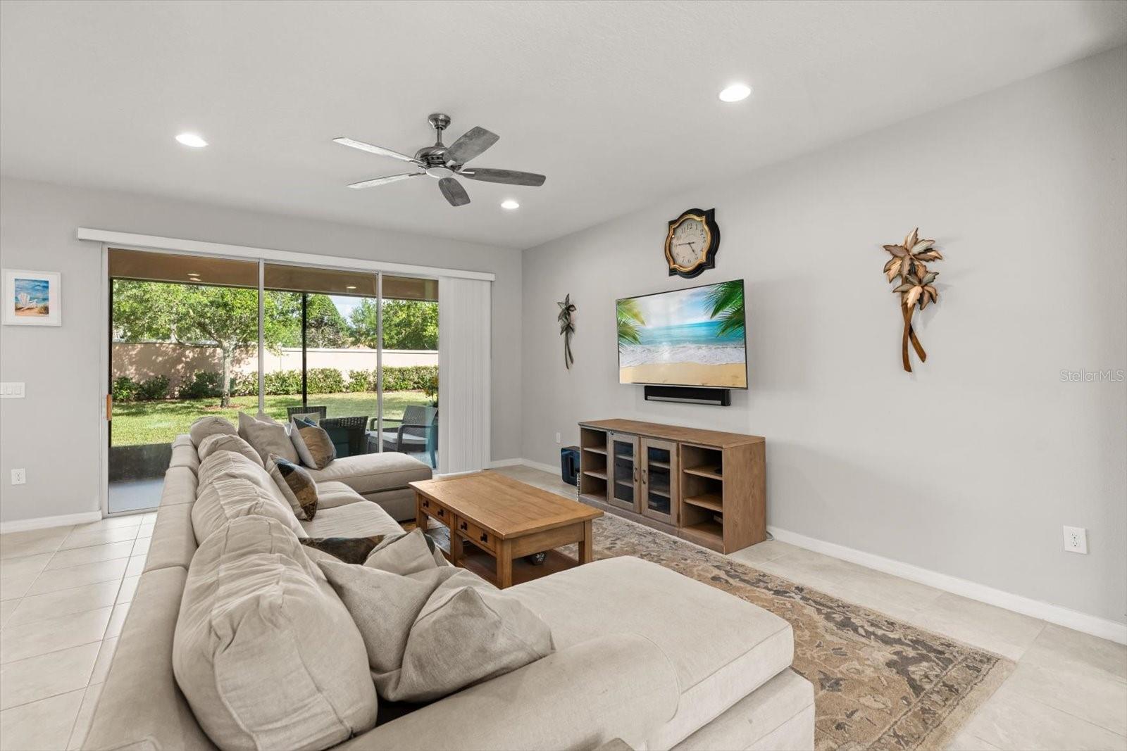 1483 El Conte Drive, FL