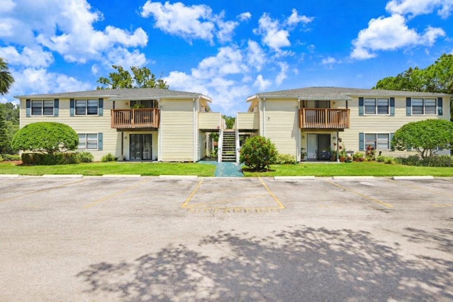 137 Hunter Lake Drive, FL