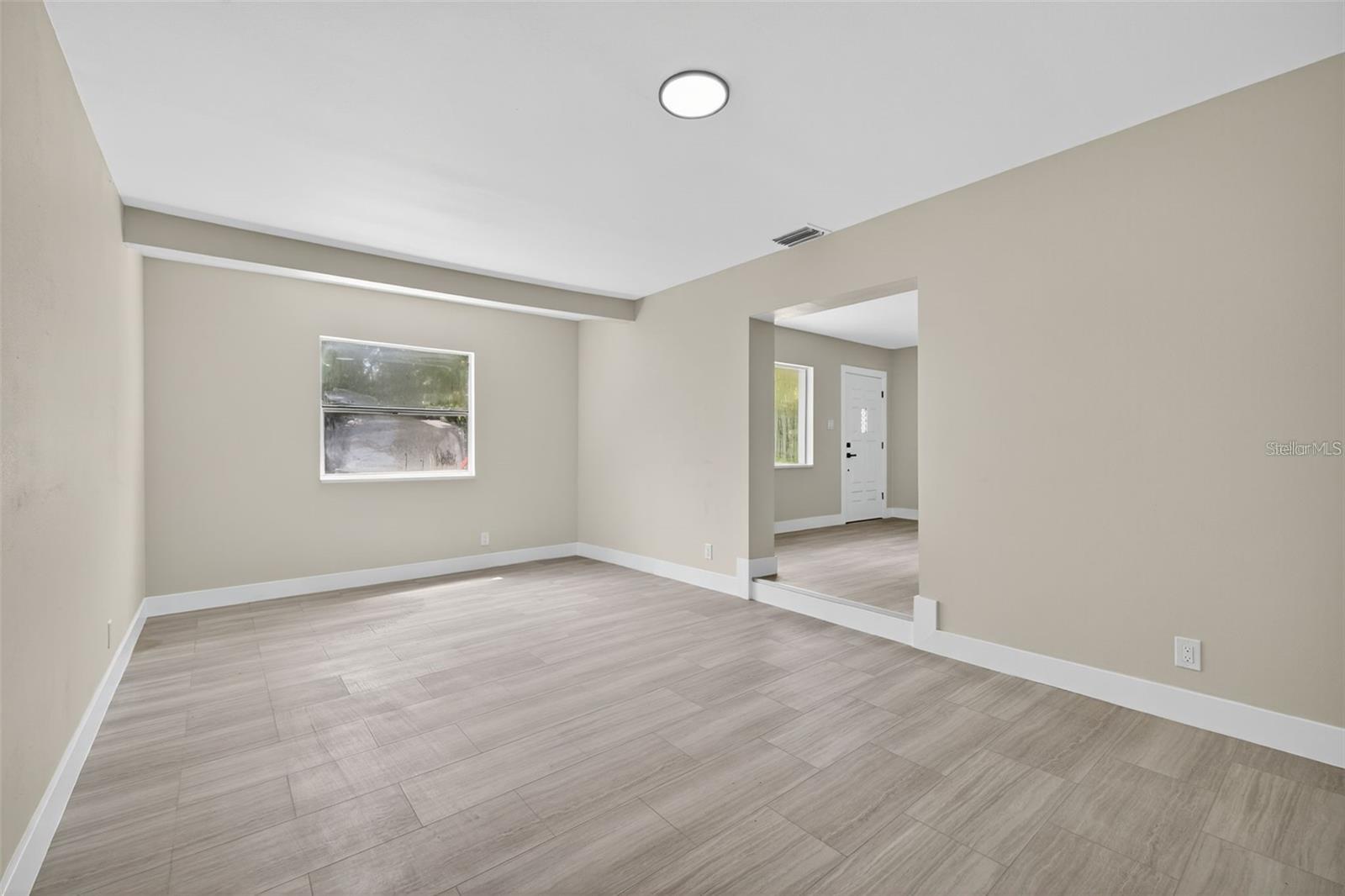 413 Country Club Drive, FL