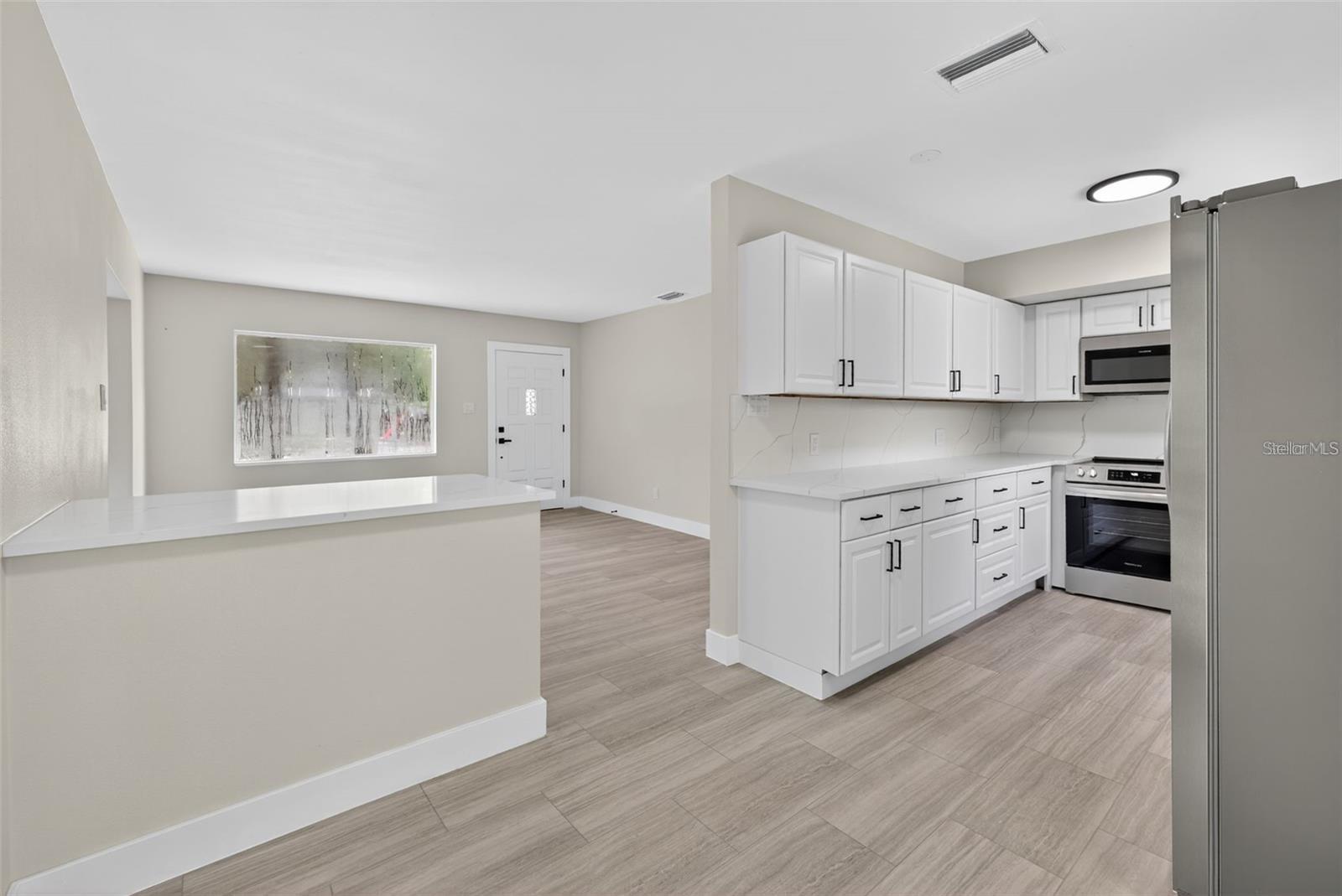413 Country Club Drive, FL