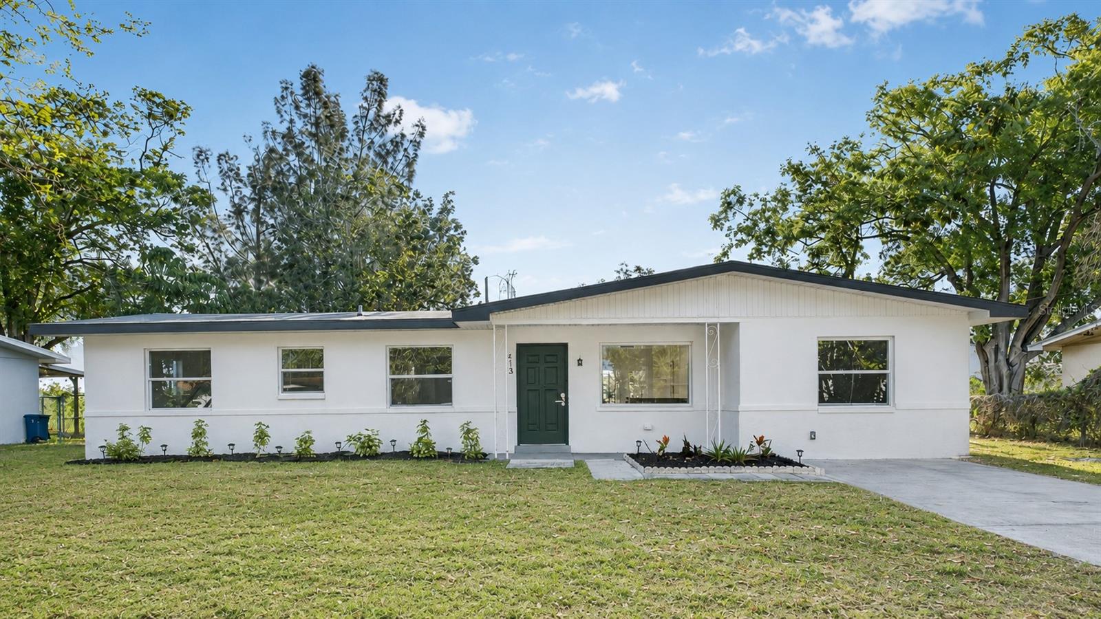 413 Country Club Drive, FL