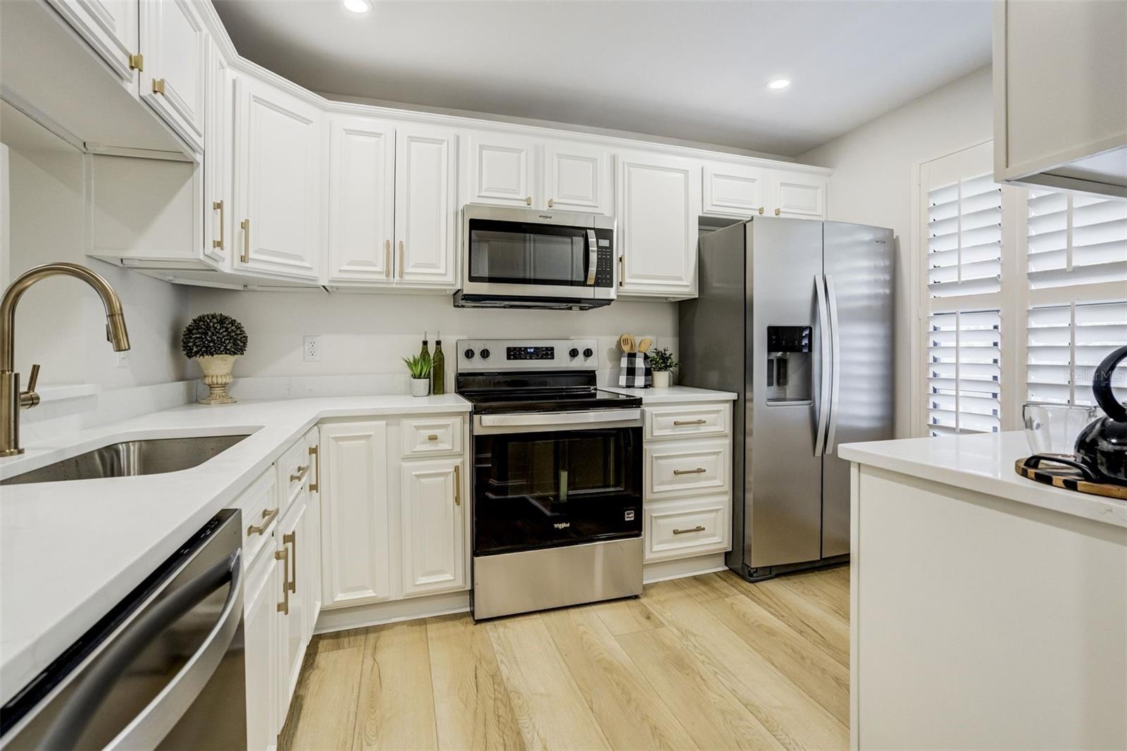 460 Paula Drive, FL