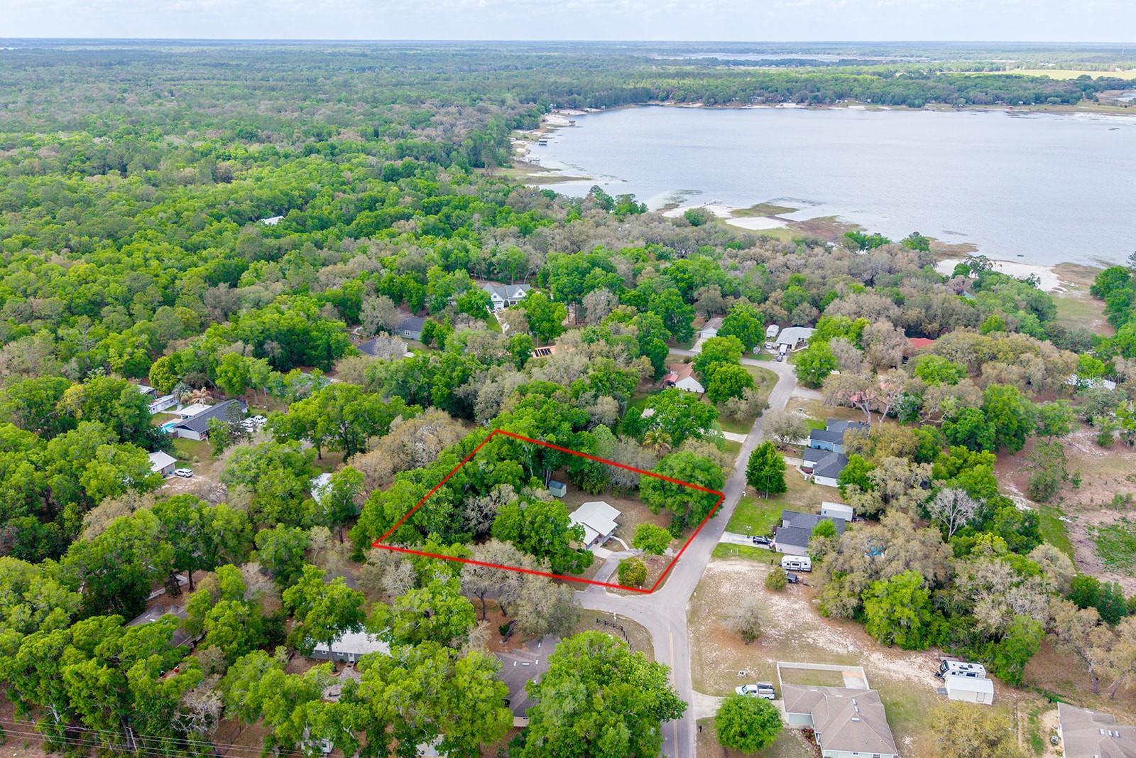102 Swans Nest Circle, FL