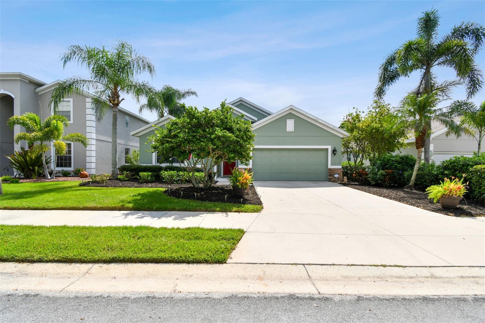 5056 Lakehurst Court, FL