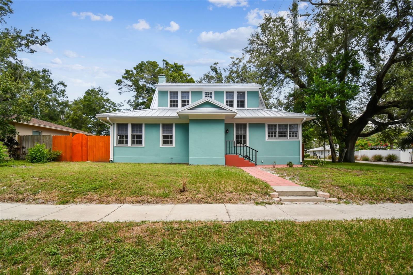 758 Wood St, FL