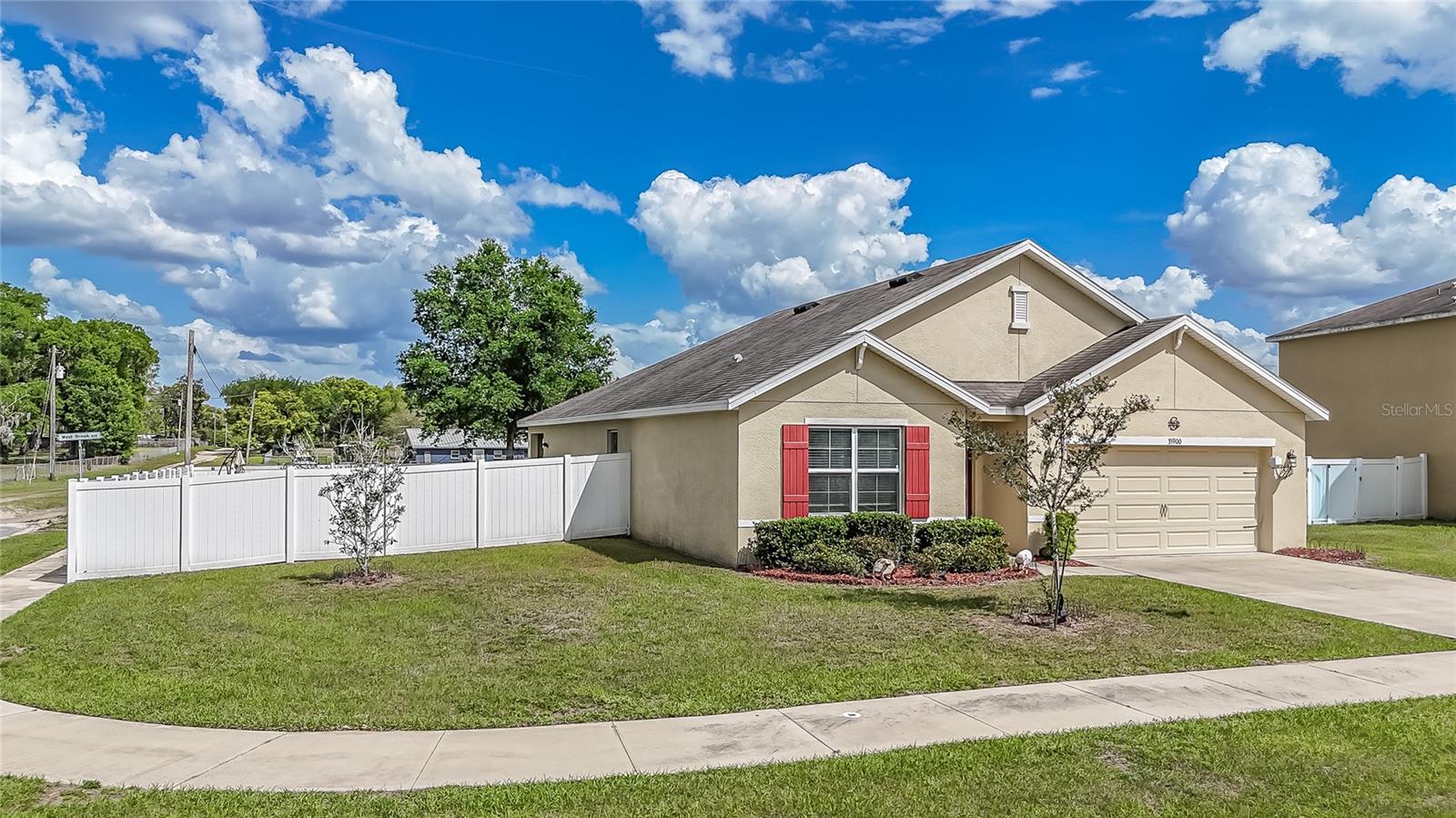 35900 Hillbrook Avenue, FL