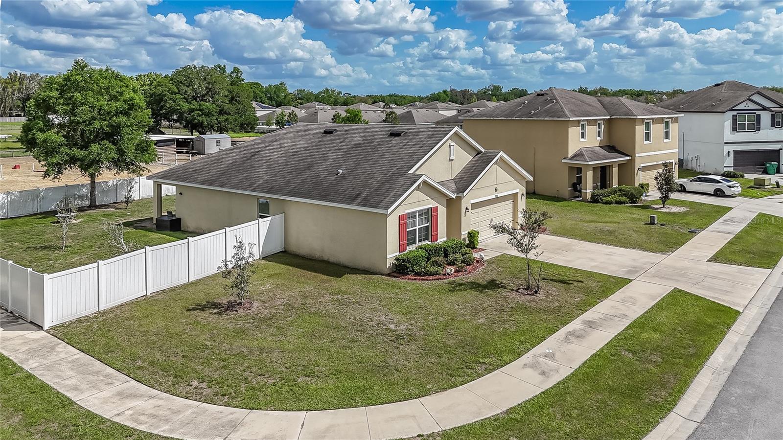 35900 Hillbrook Avenue, FL