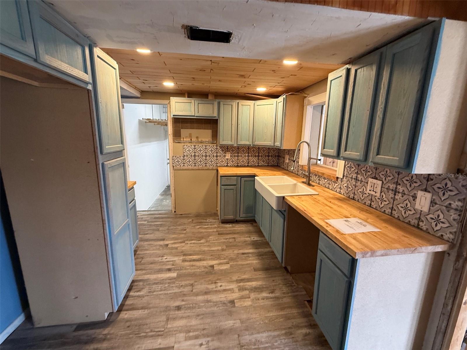 2213 Murdock Boulevard, FL