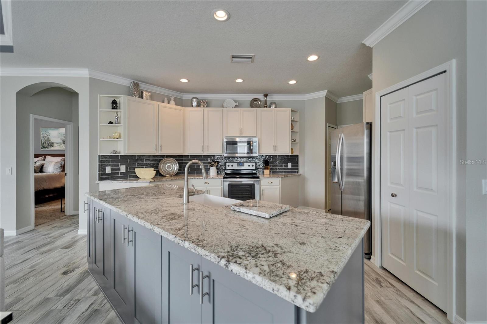 221 Sela Cove Circle, FL