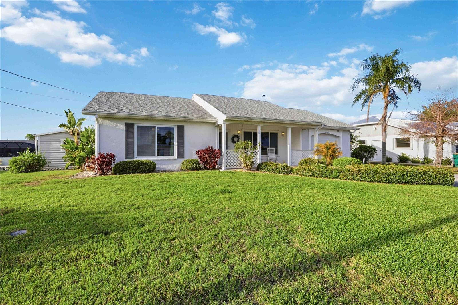 886 4th Street, FL