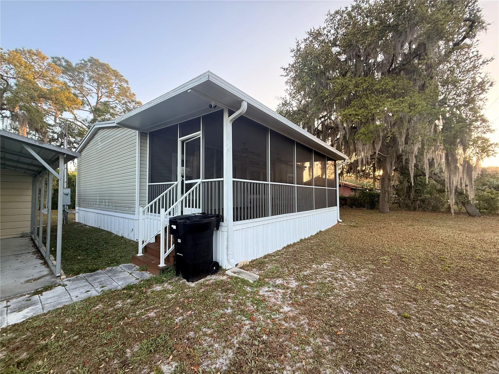 21809 Sunset Dr, FL