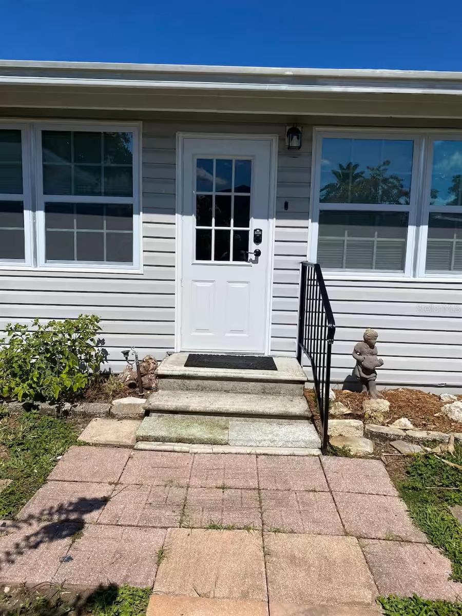 5247 Alpaca Drive, FL