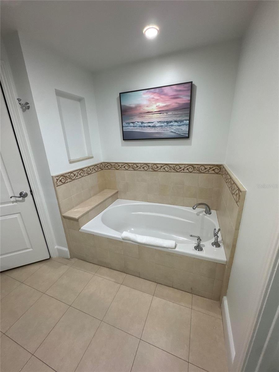 7593 Gathering Drive, FL