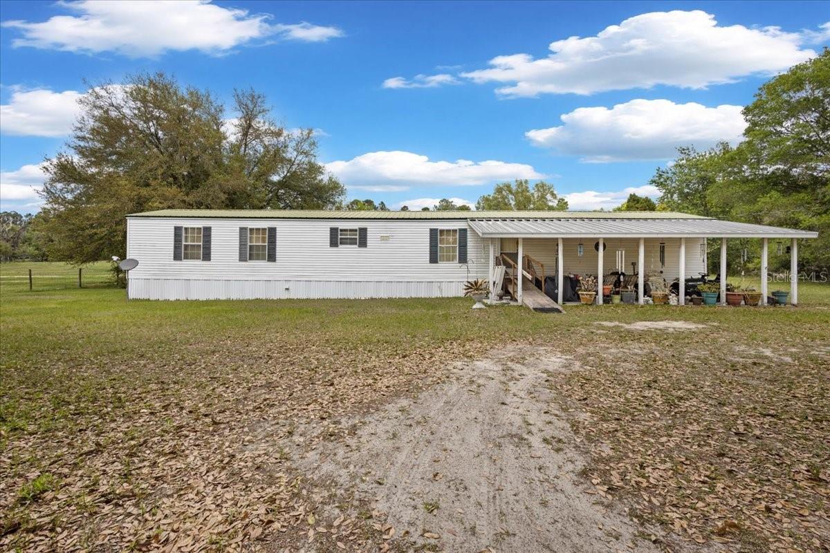 187 Se Loxley Gln, FL