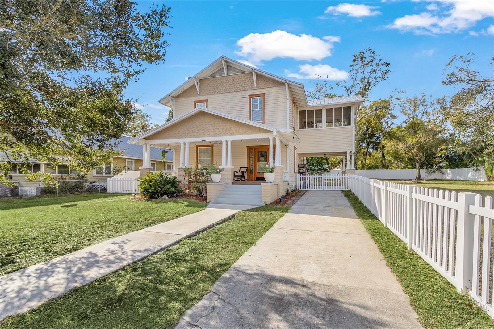 213 N Monroe Ave, FL