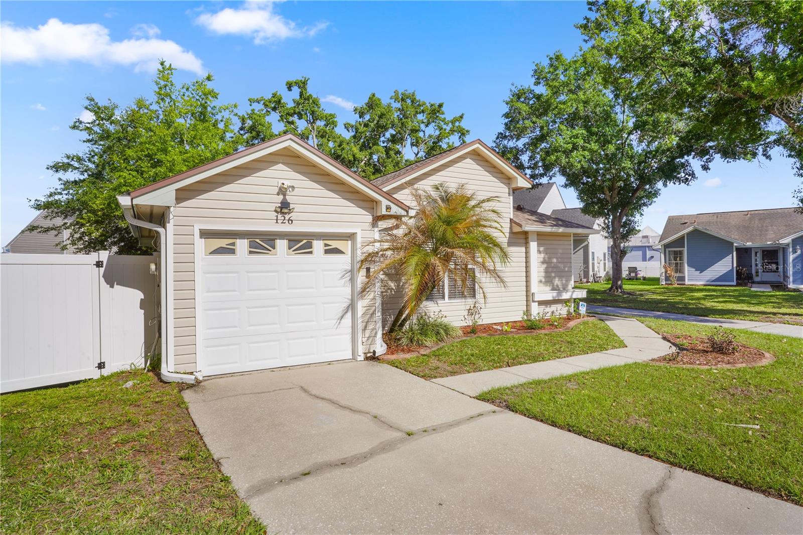 126 Spanish Moss Court, FL