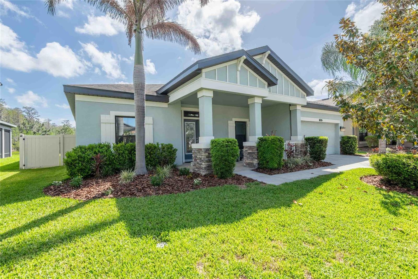8306 Bluevine Sky Dr, FL