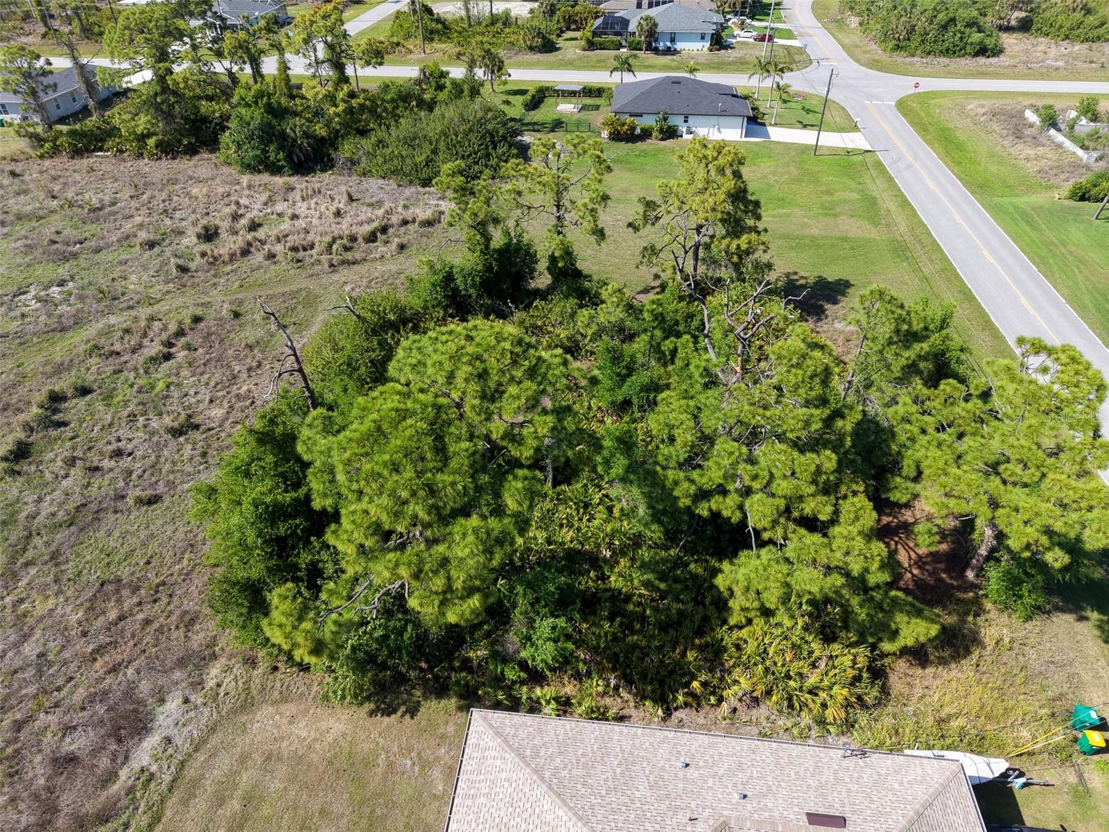 274 Sweetwater Dr, FL