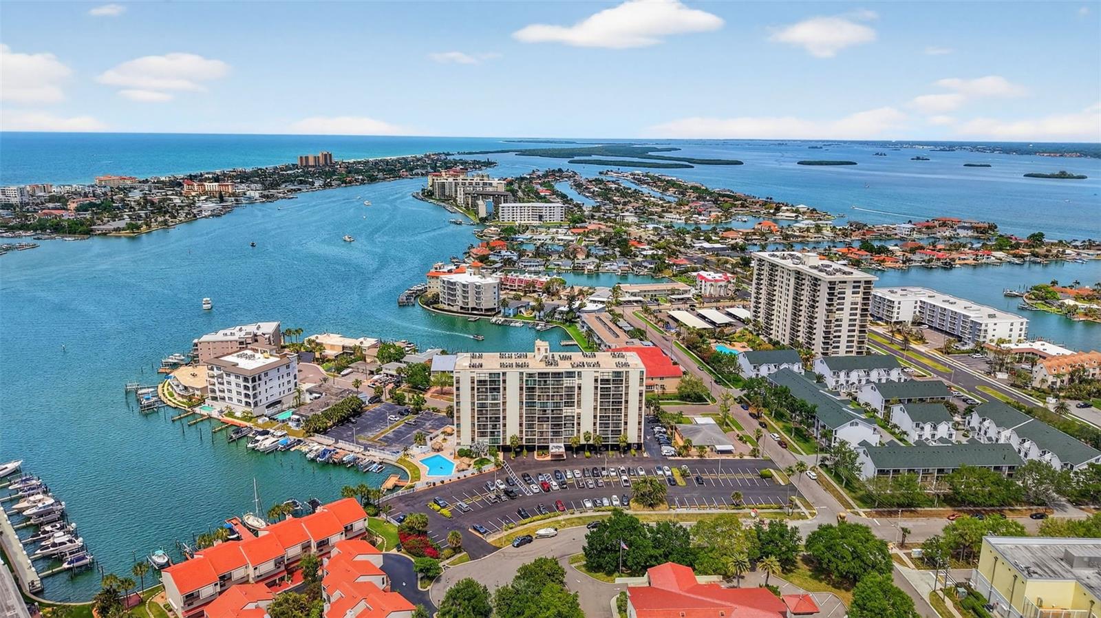 255 Dolphin Point, FL