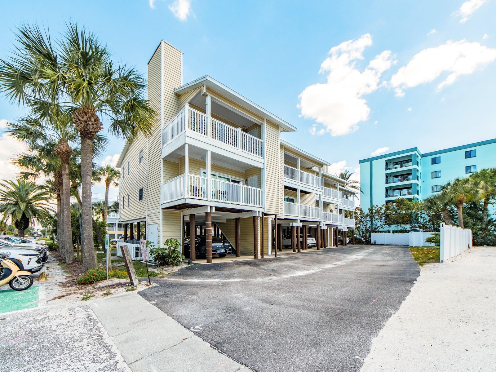 2406 Gulf Boulevard, FL