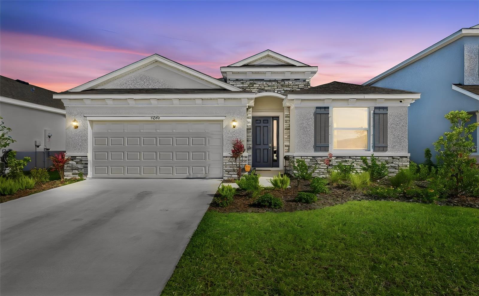 5640 Silver Moonlight Dr, FL