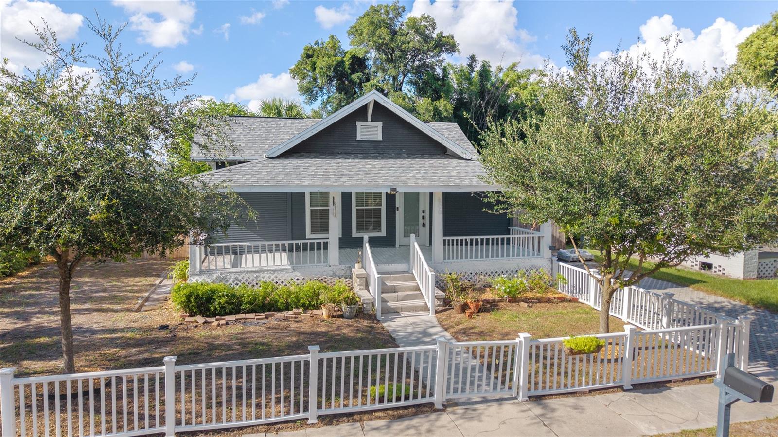 800 Genesee Street, FL
