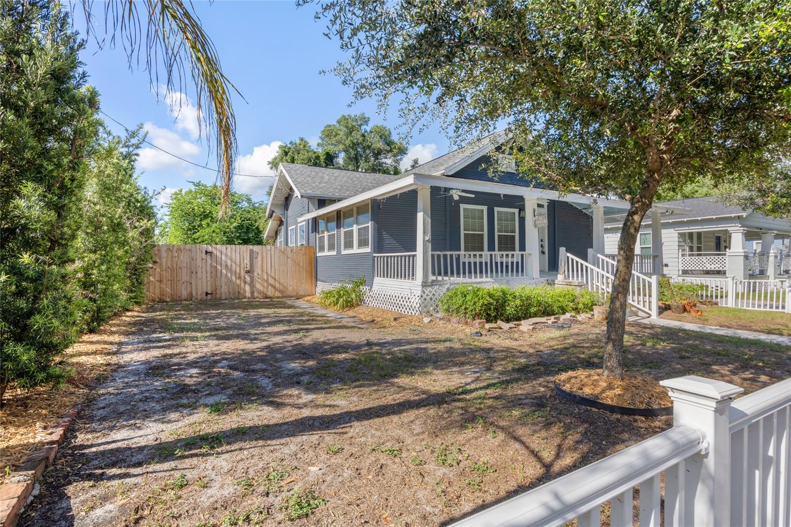 800 Genesee Street, FL